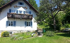 Bed And Breakfast Pension Rosenheim  2*